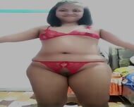 tante janda body montok cobain baju dinas